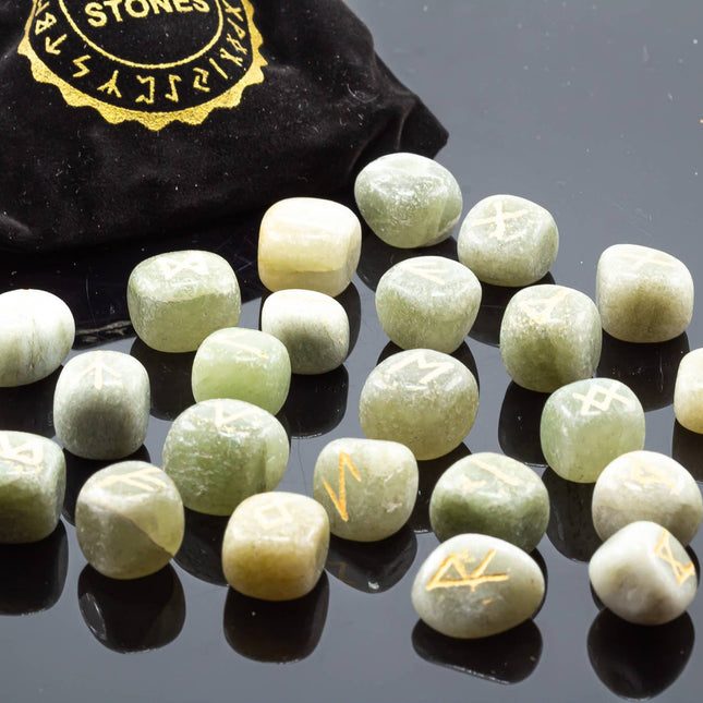 Green Aventurine Rune Sets With Velvet Bag