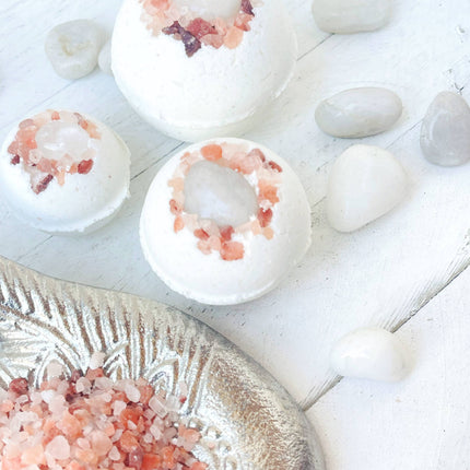 Quartz & Pink Himalayan Salt Bath Bomb