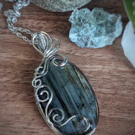 Dusk Mirror - Handmade Labradorite Pendant in Stainless Steel | Iridescent Gemstone Necklace for Intuition & Magic