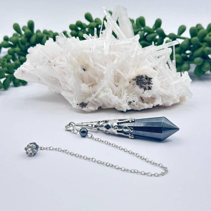 Hematite Gemstone Art Deco Silver Color Pendulum