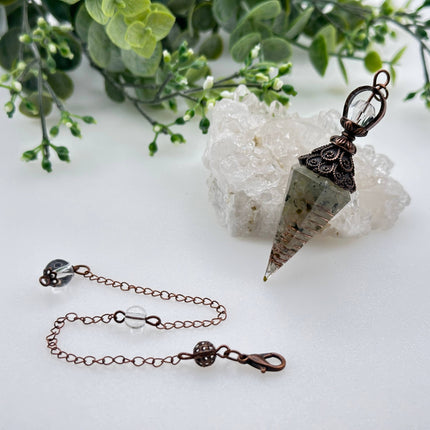 Prehnite Gemstone Chips with Copper in Resin Pendulum