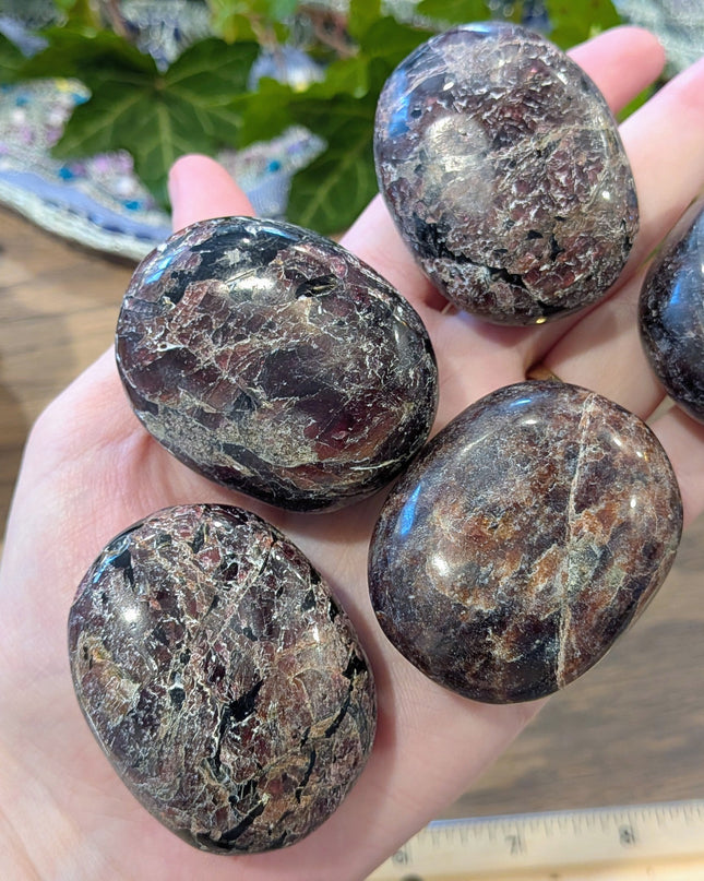 Red Garnet Palm Stones