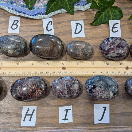 Red Garnet Palm Stones