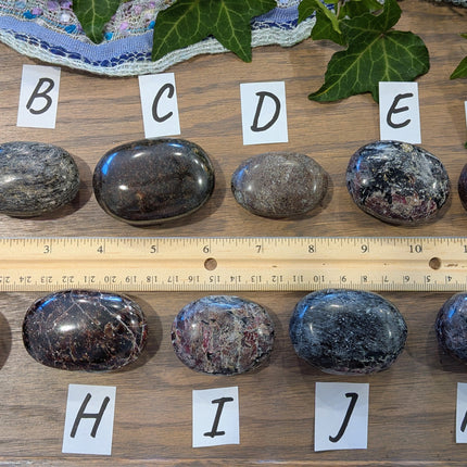 Red Garnet Palm Stones