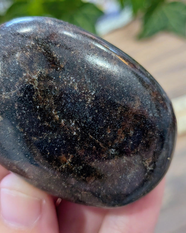 Red Garnet Palm Stones - Variant G
