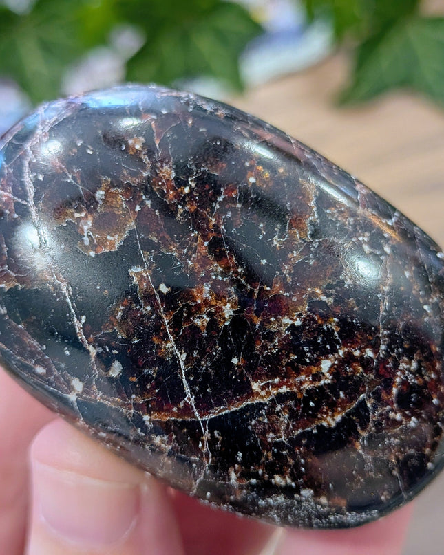 Red Garnet Palm Stones - Variant H