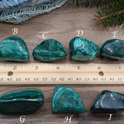 Green   Malachite Tumbled Stones