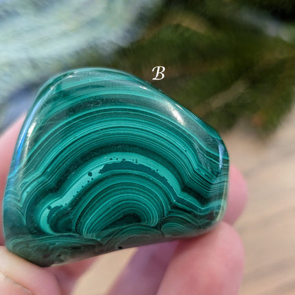 Green   Malachite Tumbled Stones - Variant B